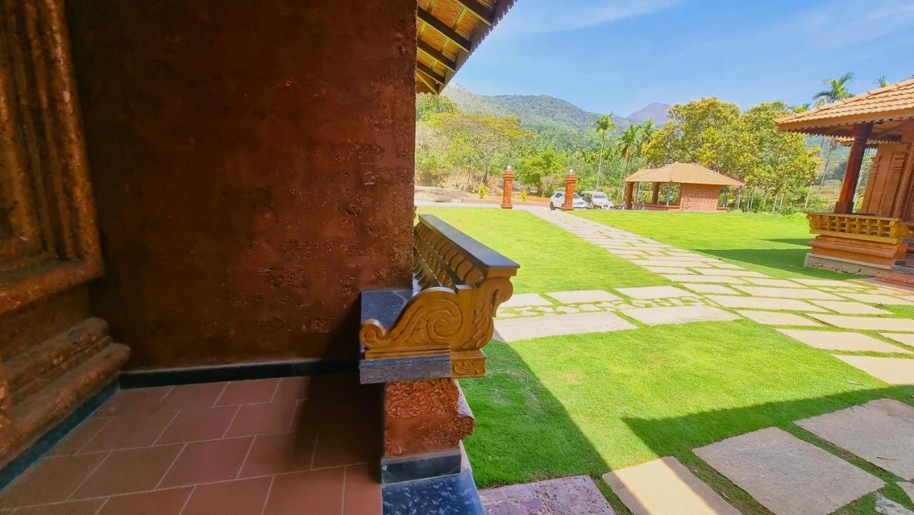 Parampara Resort By Malnadstays Kalasa Экстерьер фото